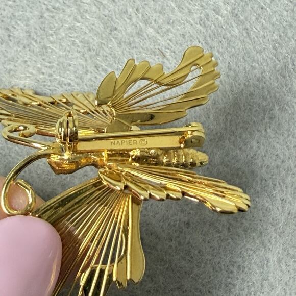 NAPIER Vintage Signed Gold Tone Wire 3D Butterfly Brooch Pin Pendant Art Deco - Picture 6 of 6